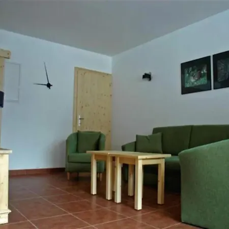 Nyaraló Tranquil Mountain For 8 *